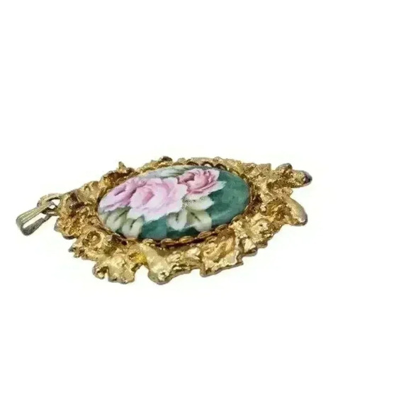 Vtg Pendant Hand Painted Porcelain Roses 14k Gold Nugget plated Frame Necklace - Picture 6 of 10